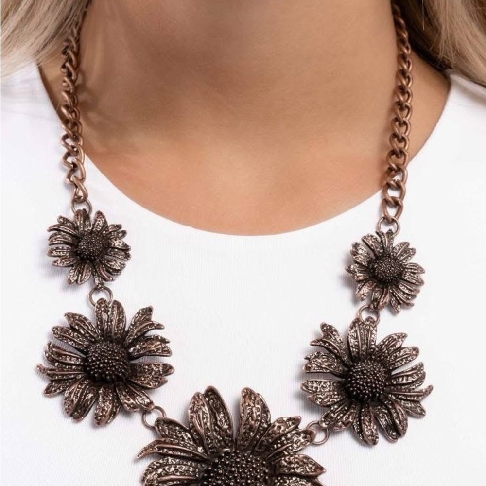 Paparazzi Bronze Floral Necklace